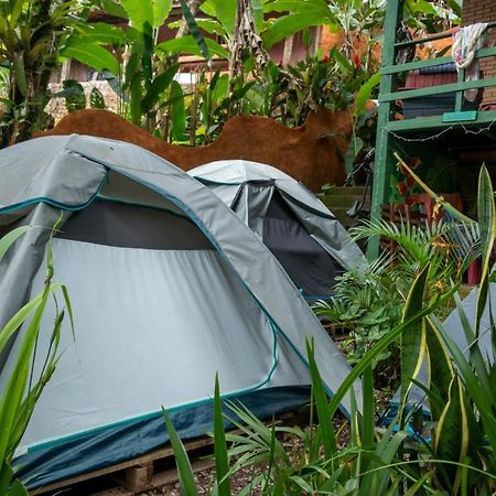 Camping Tropico De Capricornio - Ilhabela Esterno foto